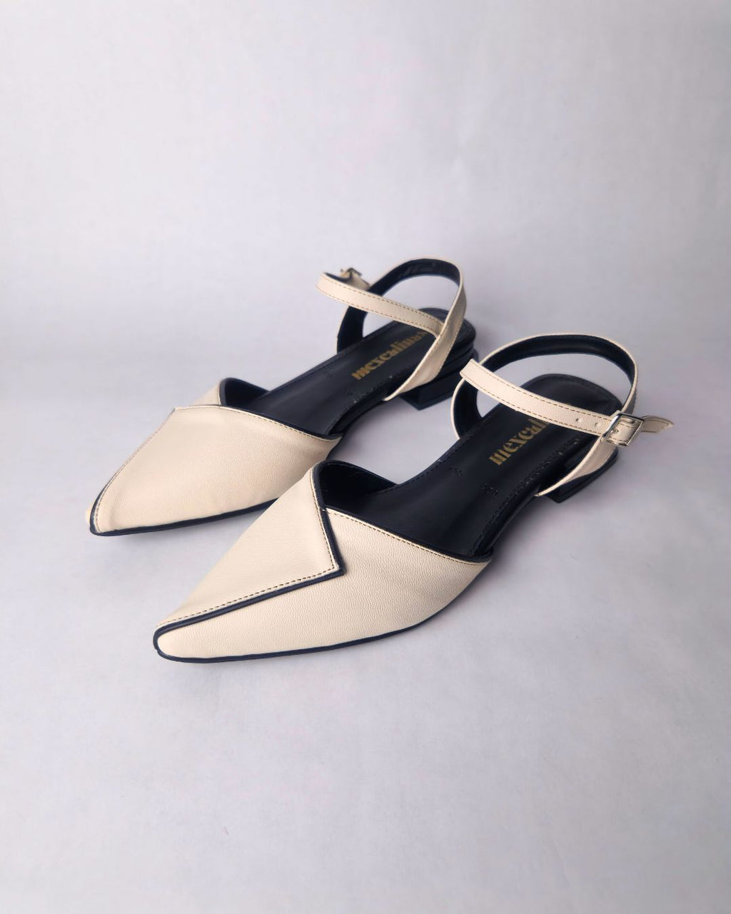 tacon alameda blanco punta fina tacon cuadrado asimetrico mexcalinas